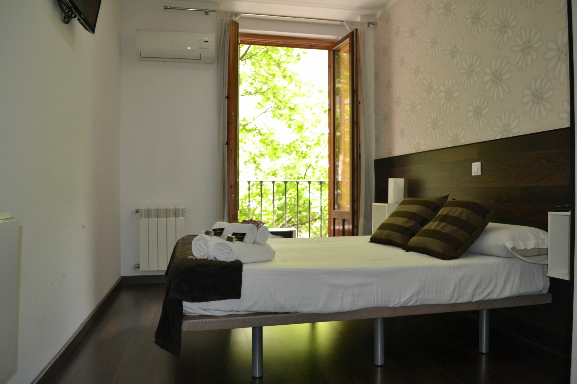 Hostal El Brezo Μαδρίτη Εξωτερικό φωτογραφία