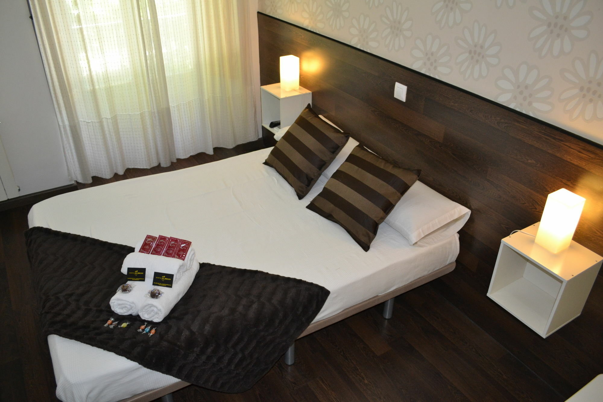 Hostal El Brezo Μαδρίτη Εξωτερικό φωτογραφία