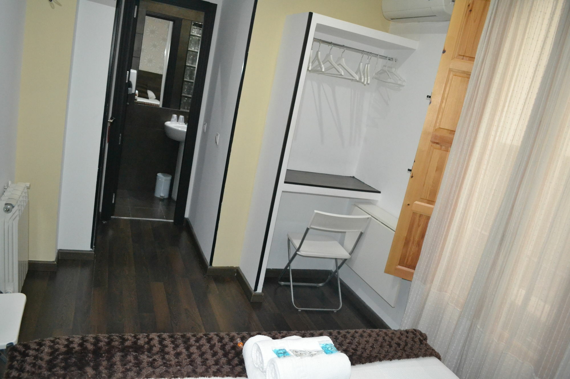 Hostal El Brezo Μαδρίτη Εξωτερικό φωτογραφία